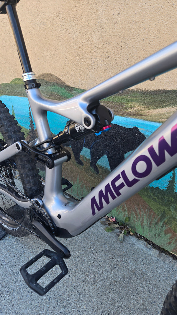 2026 Amflow PL Carbon Medium